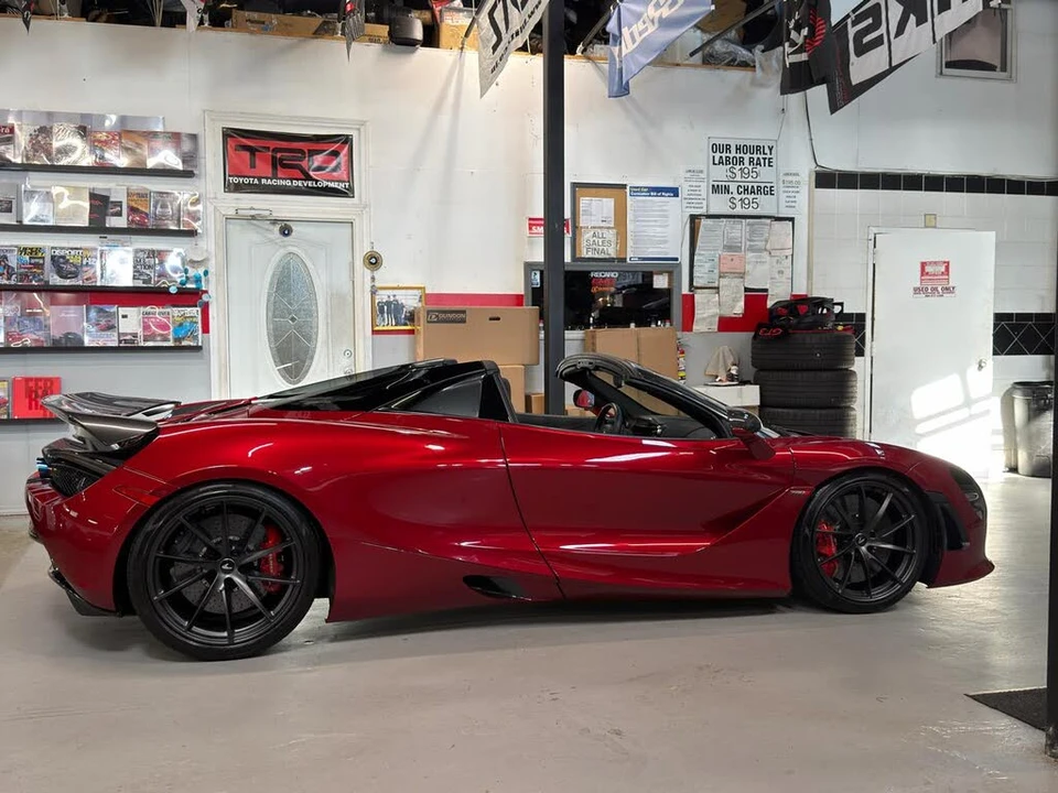 2022 McLaren 720S Spider - Image 5 of 31
