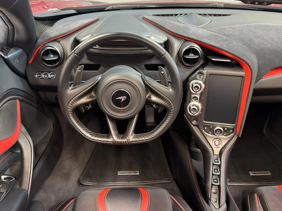 2022 McLaren 720S Spider - Image 27 of 31