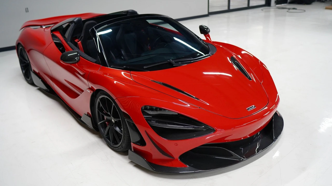 2022 McLaren 720S Spider - Image 7 of 18