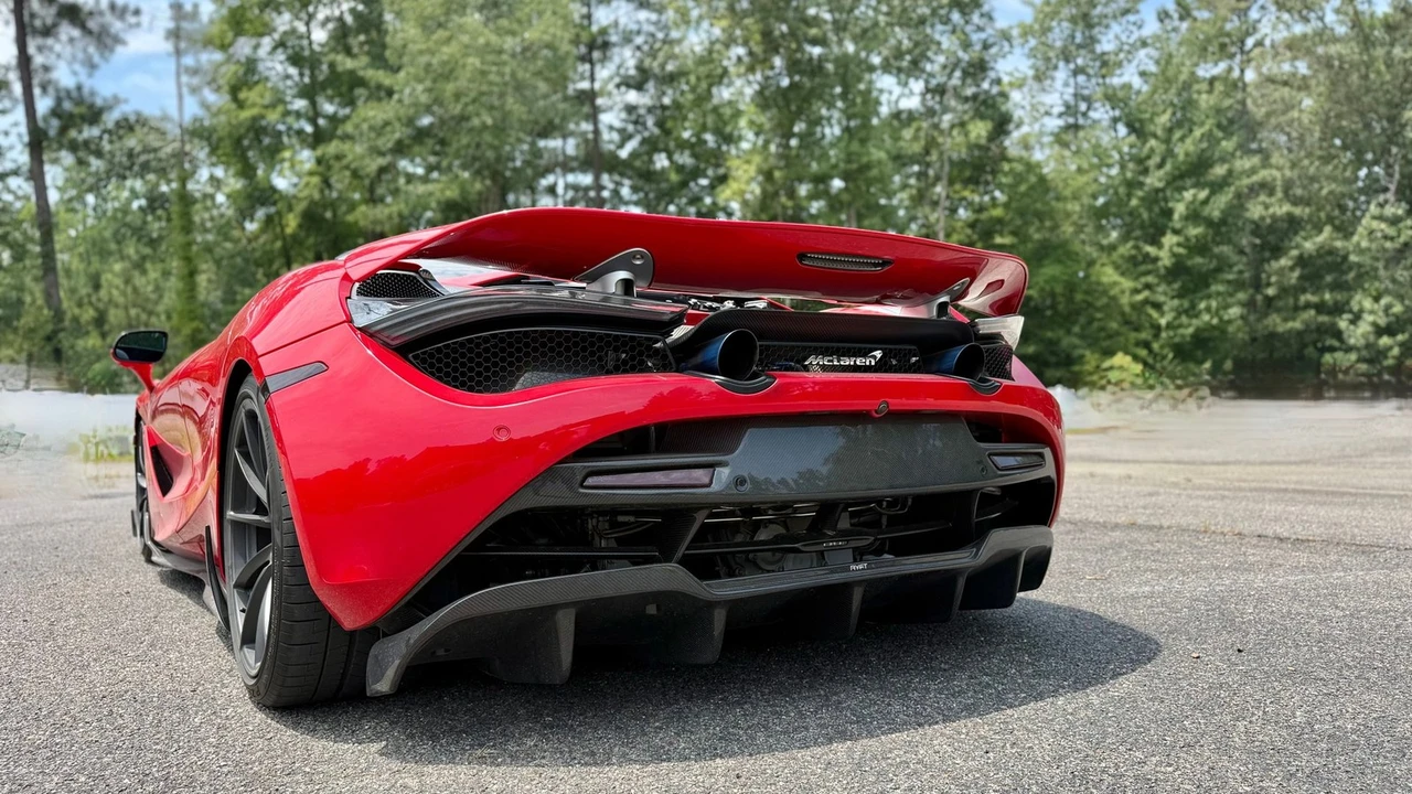 2022 McLaren 720S Spider - Image 7 of 18