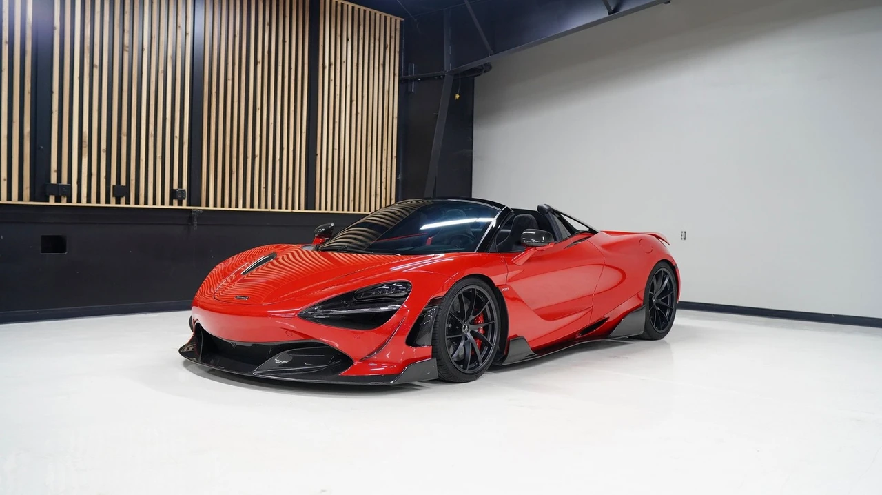 2022 McLaren 720S Spider - Image 2 of 18
