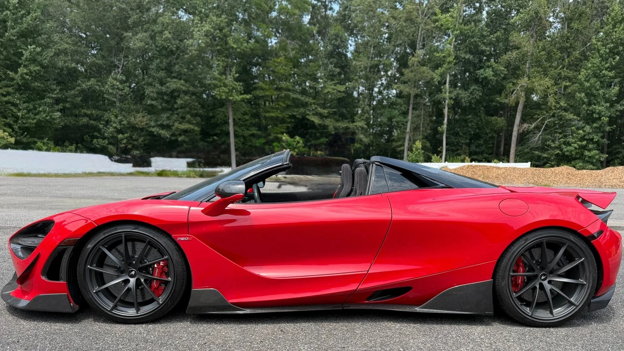 2022 McLaren 720S Spider - Image 5 of 18