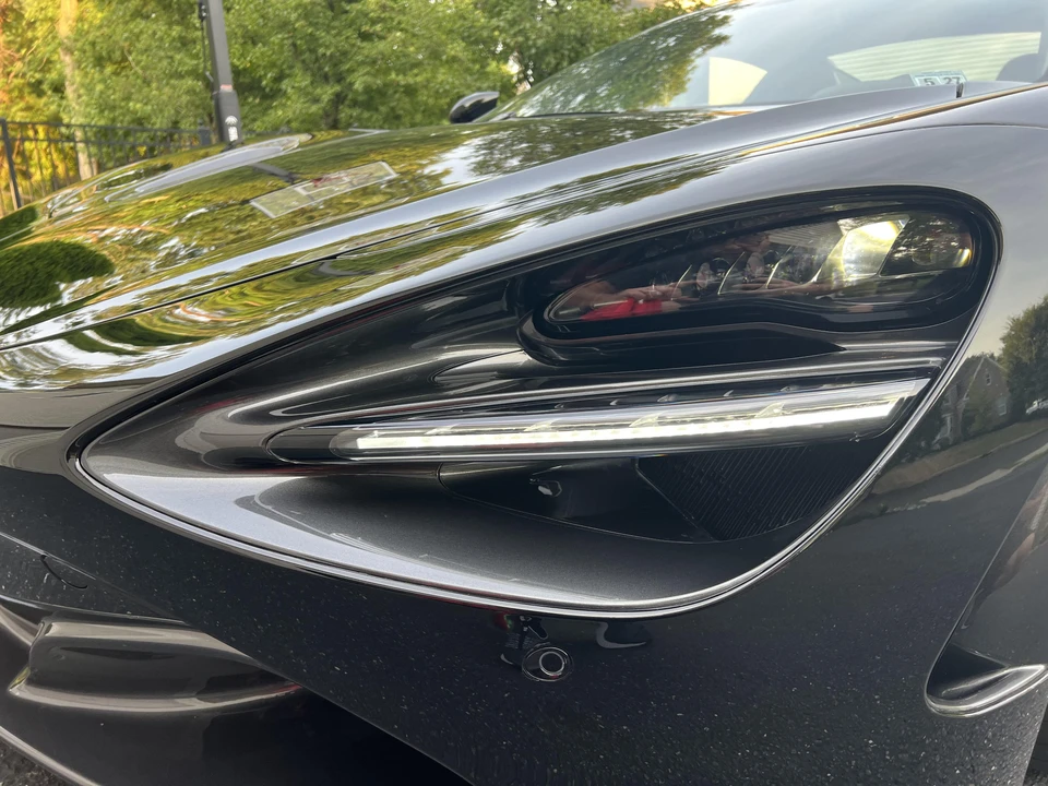 2022 McLaren 720S Spider - Image 27 of 31