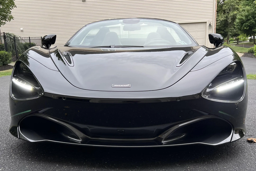 2022 McLaren 720S Spider - Image 2 of 31