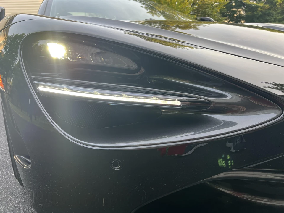 2022 McLaren 720S Spider - Image 26 of 31