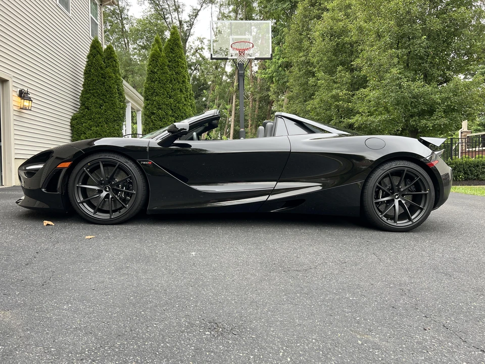 2022 McLaren 720S Spider - Image 11 of 31