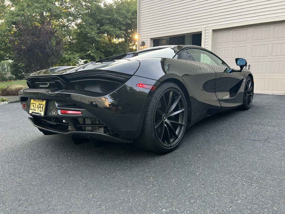 2022 McLaren 720S Spider - Image 16 of 31
