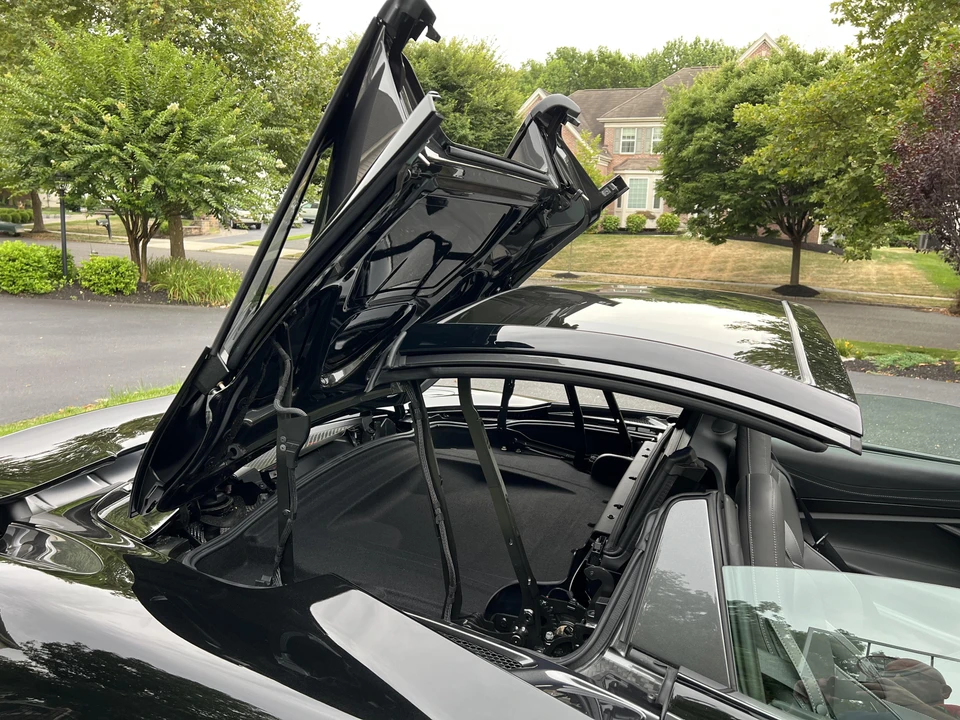 2022 McLaren 720S Spider - Image 28 of 31