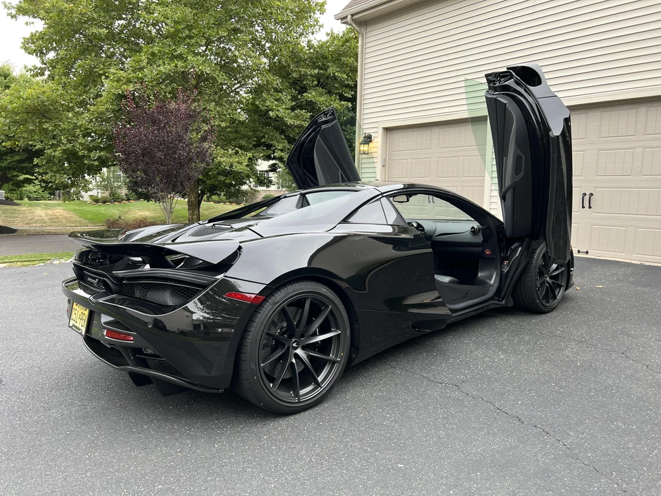 2022 McLaren 720S Spider - Image 24 of 31