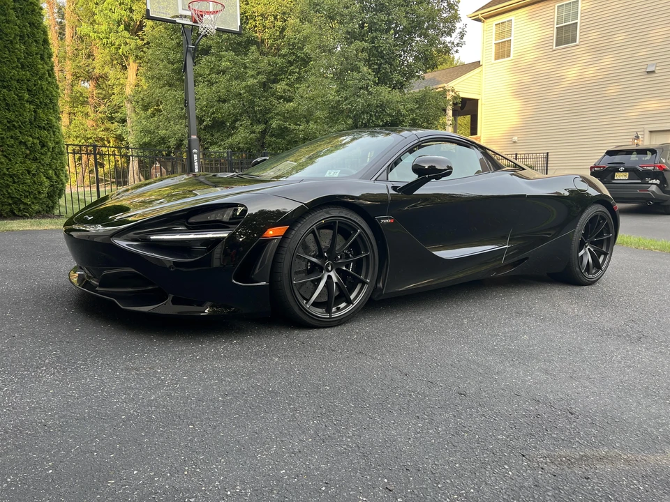 2022 McLaren 720S Spider - Image 8 of 31