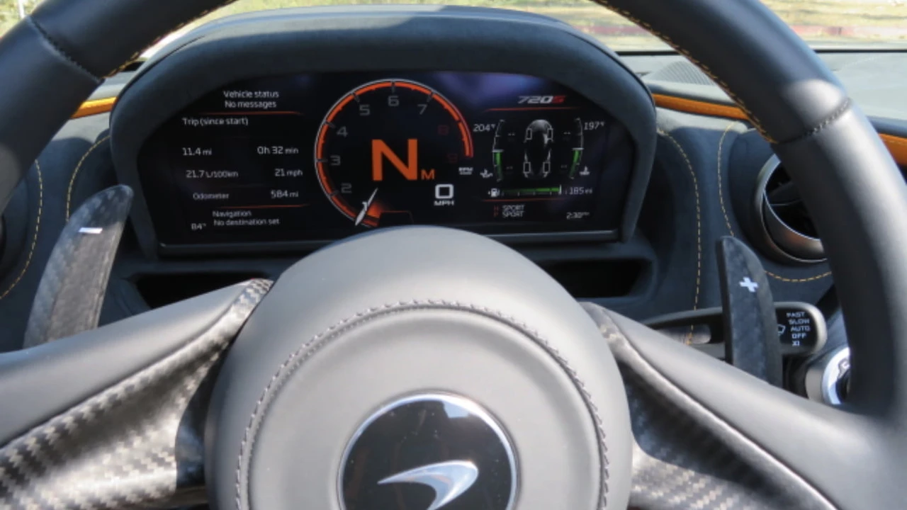 2022 McLaren 720S Spider - Image 7 of 27