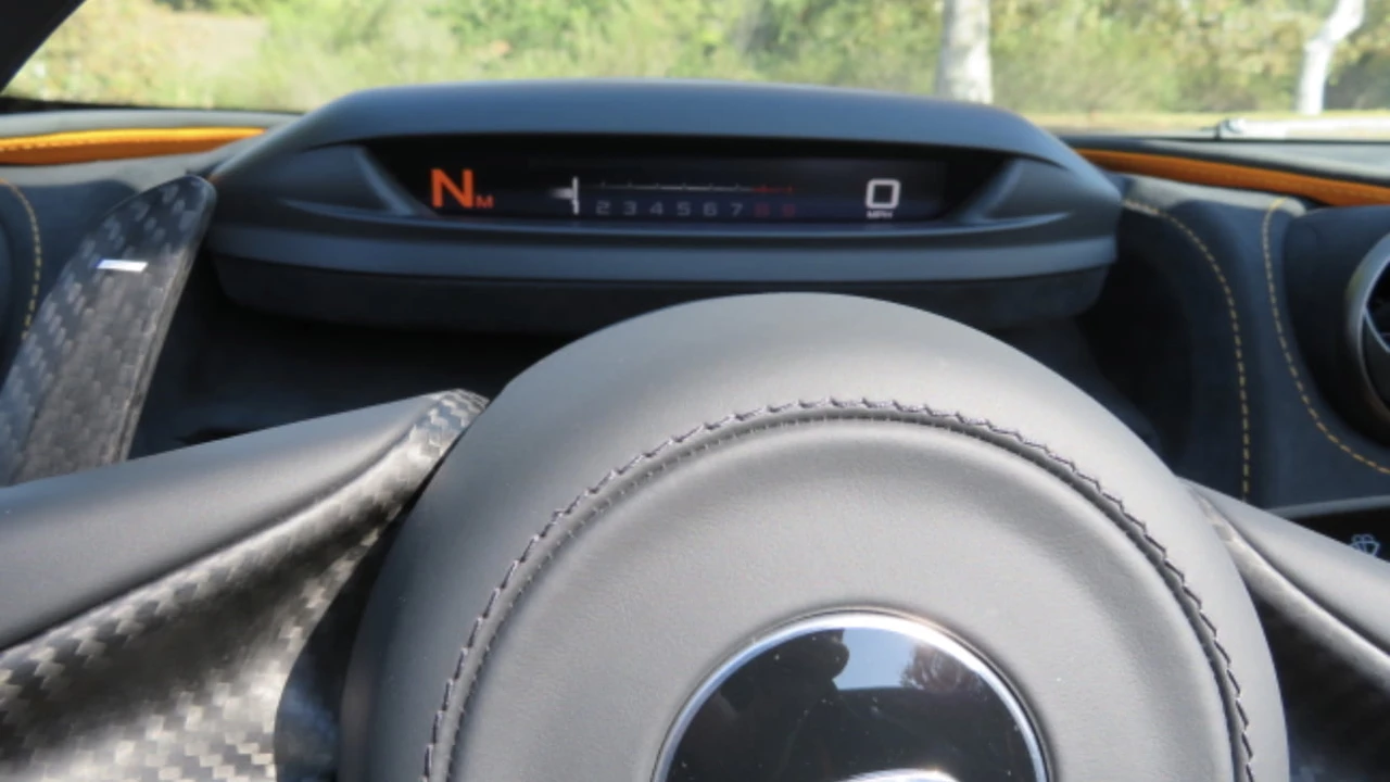 2022 McLaren 720S Spider - Image 8 of 27