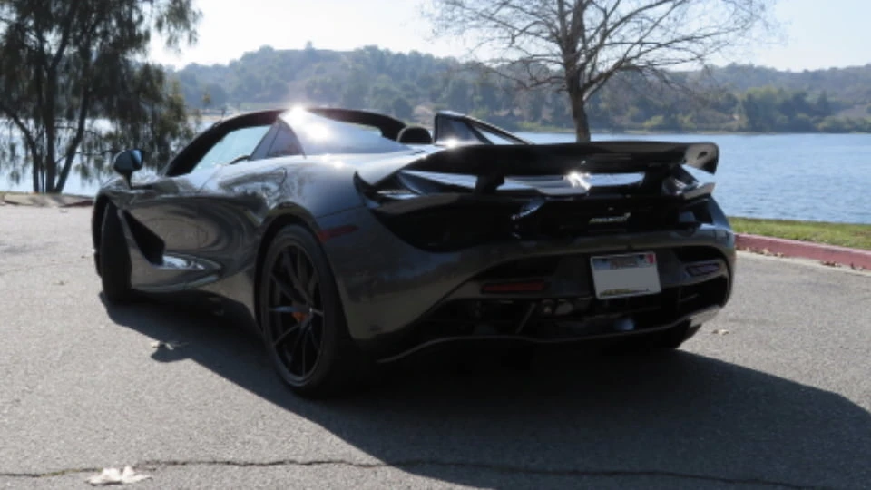 2022 McLaren 720S Spider - Image 13 of 27