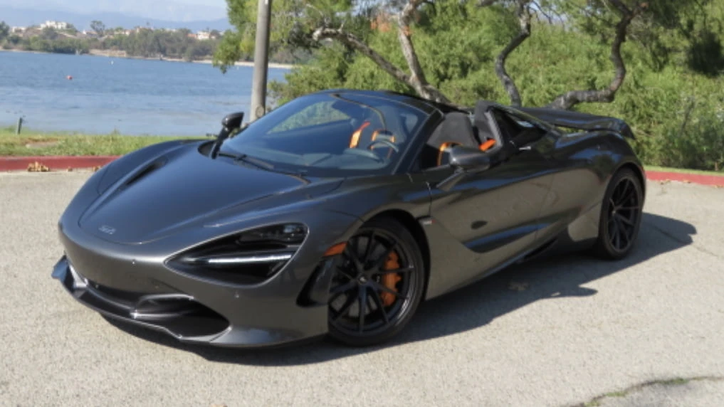 2022 McLaren 720S Spider - Image 16 of 27