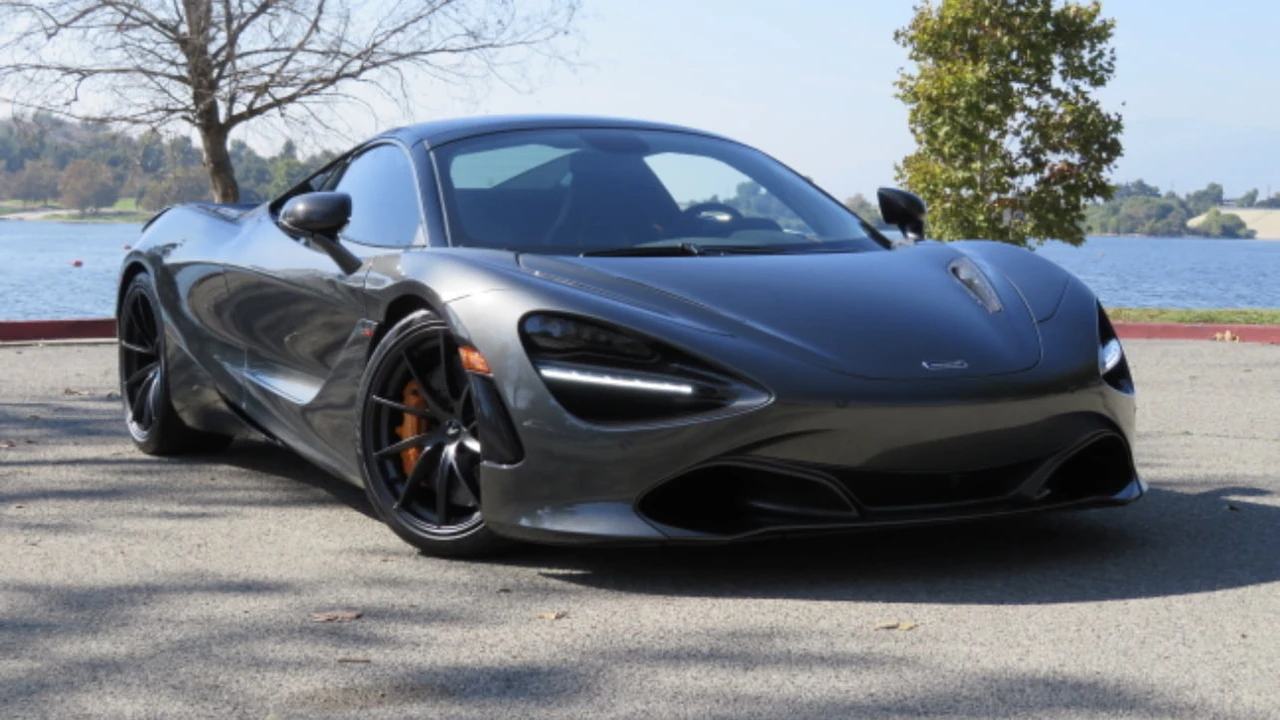 2022 McLaren 720S Spider - Image 27 of 27