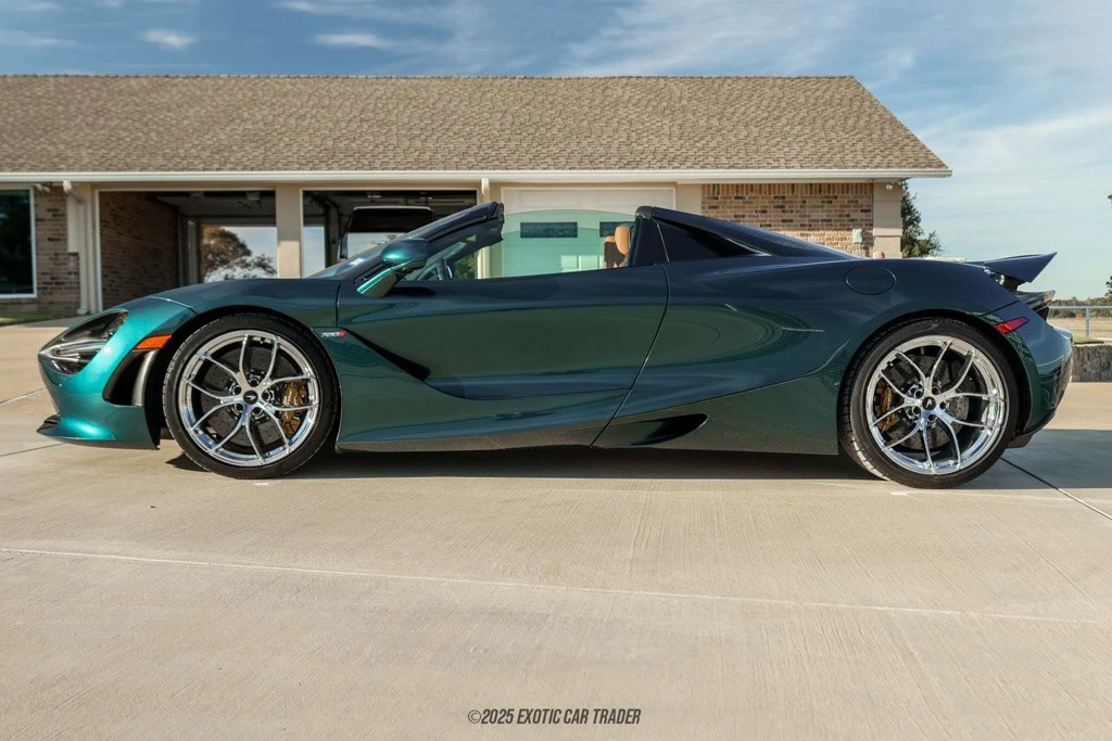 2022 McLaren 720S Spider - Image 3 of 12