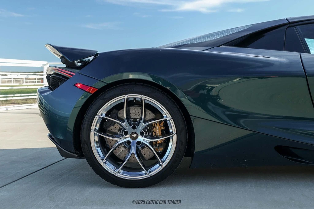 2022 McLaren 720S Spider - Image 10 of 12
