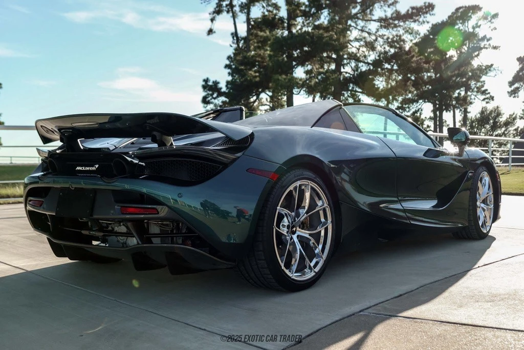 2022 McLaren 720S Spider - Image 8 of 12