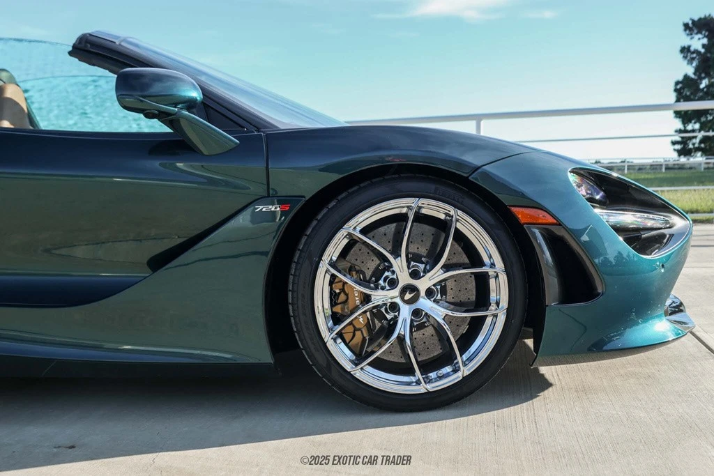 2022 McLaren 720S Spider - Image 11 of 12