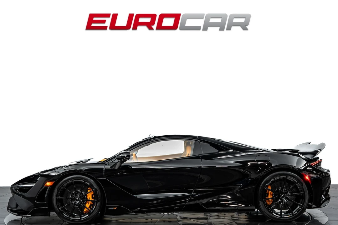 2022 McLaren 765LT - Image 3 of 31