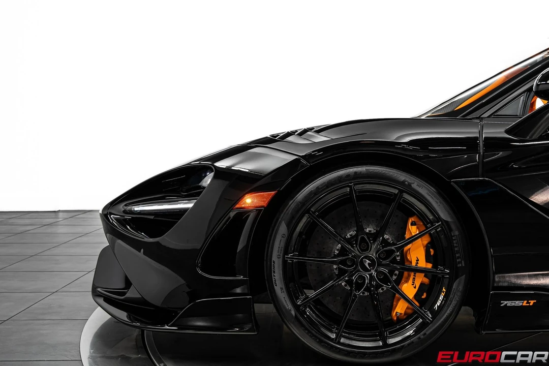 2022 McLaren 765LT - Image 17 of 31