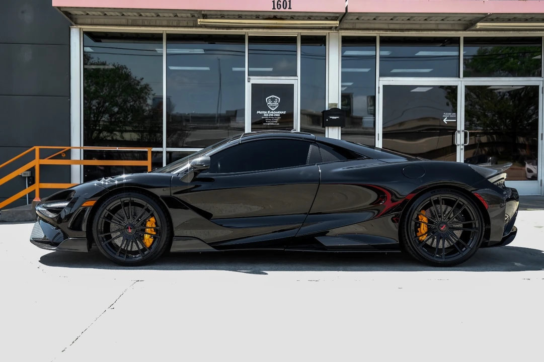 2022 McLaren 765LT - Image 19 of 31