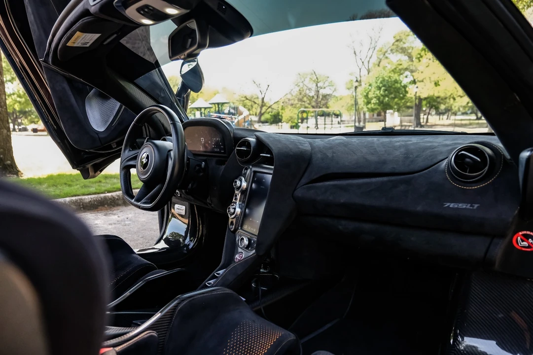 2022 McLaren 765LT - Image 20 of 31