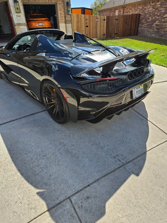2022 McLaren 765LT - Image 17 of 21
