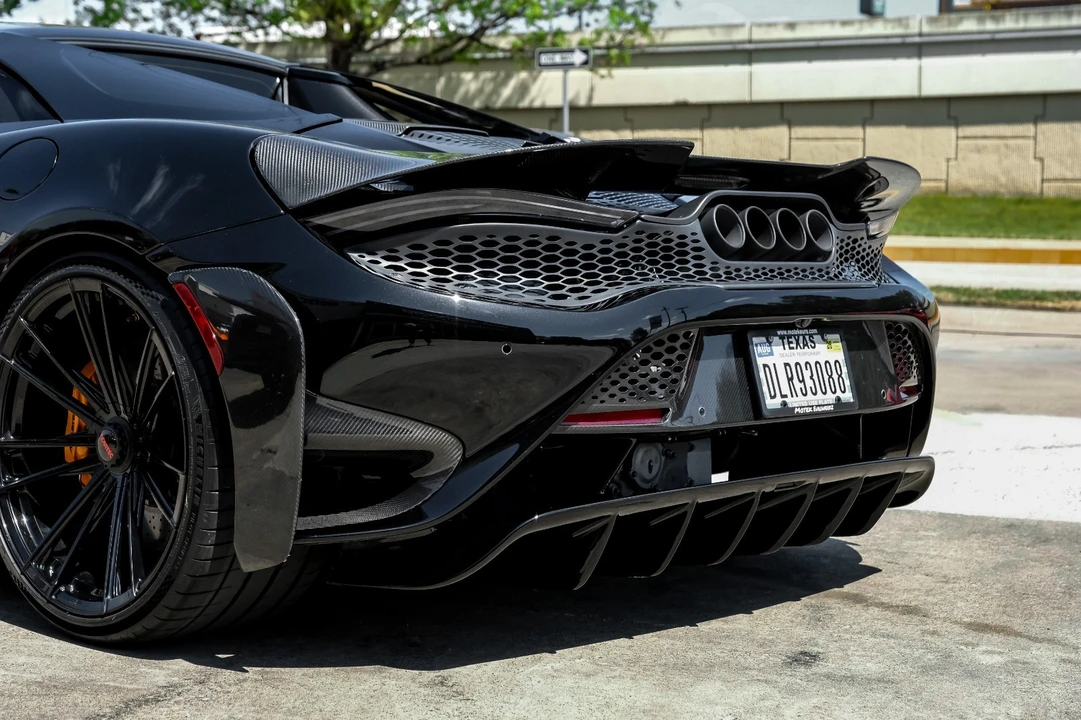 2022 McLaren 765LT - Image 16 of 31