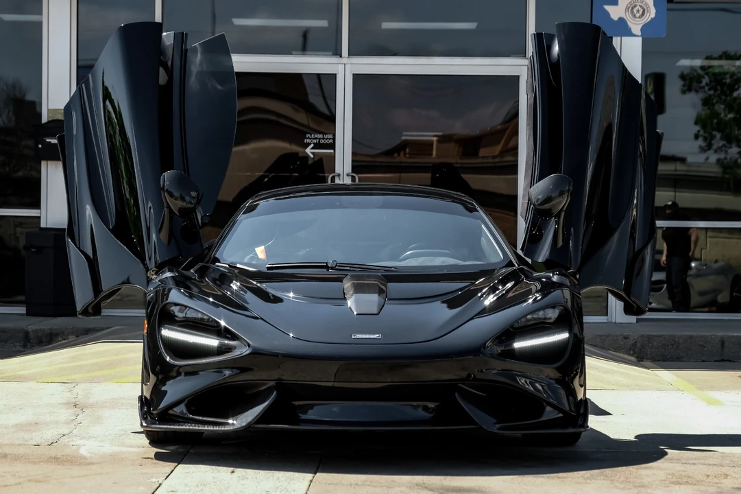 2022 McLaren 765LT - Image 5 of 31
