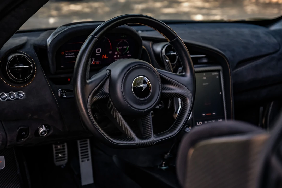 2022 McLaren 765LT - Image 22 of 31