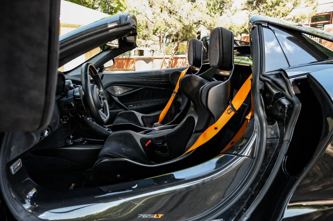 2022 McLaren 765LT - Image 2 of 31