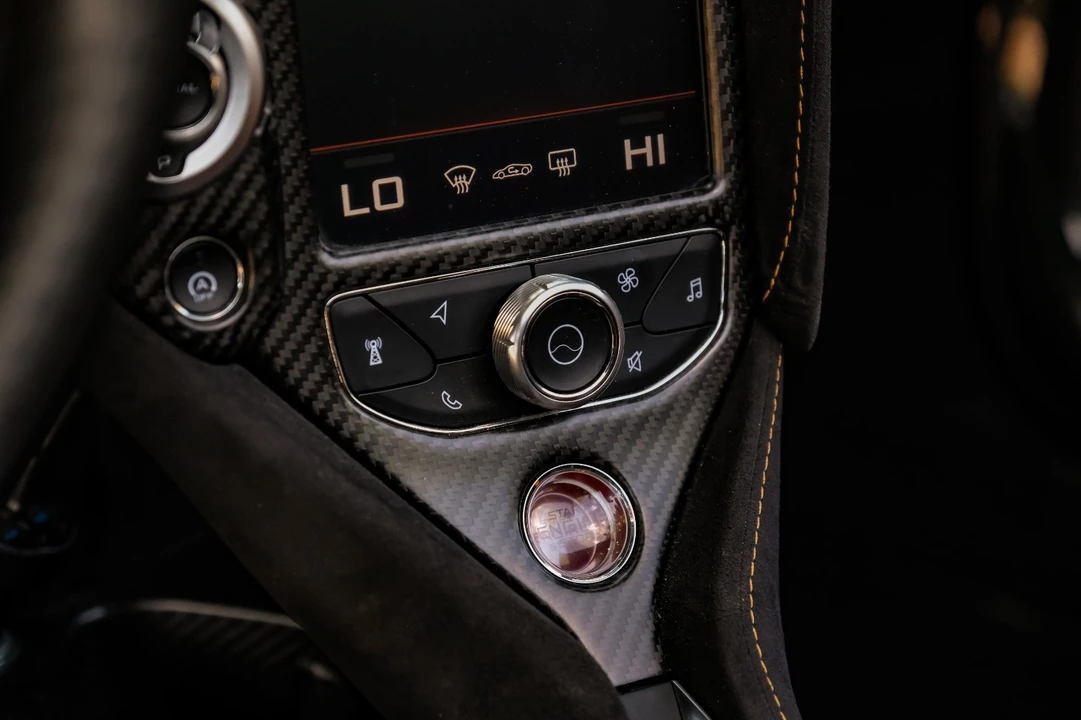2022 McLaren 765LT - Image 24 of 31