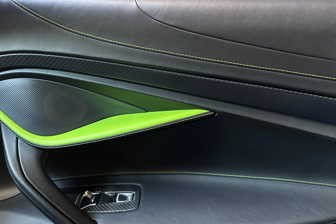2022 McLaren 765LT - Image 19 of 31