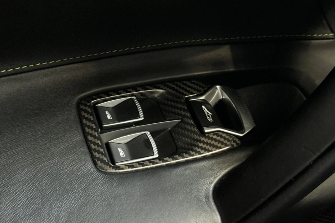 2022 McLaren 765LT - Image 14 of 31