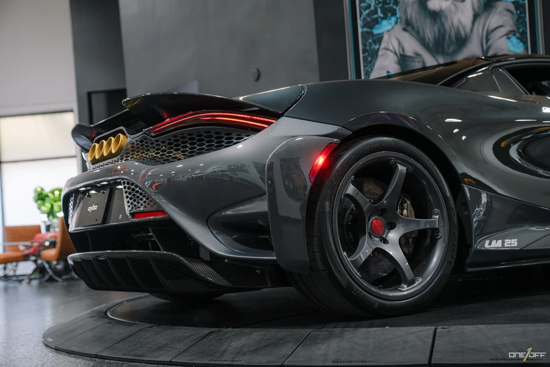2022 McLaren 765LT - Image 9 of 12