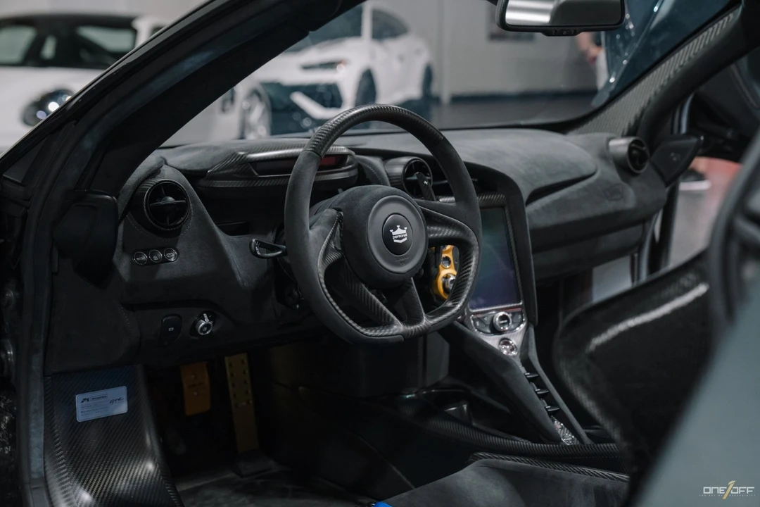 2022 McLaren 765LT - Image 3 of 12