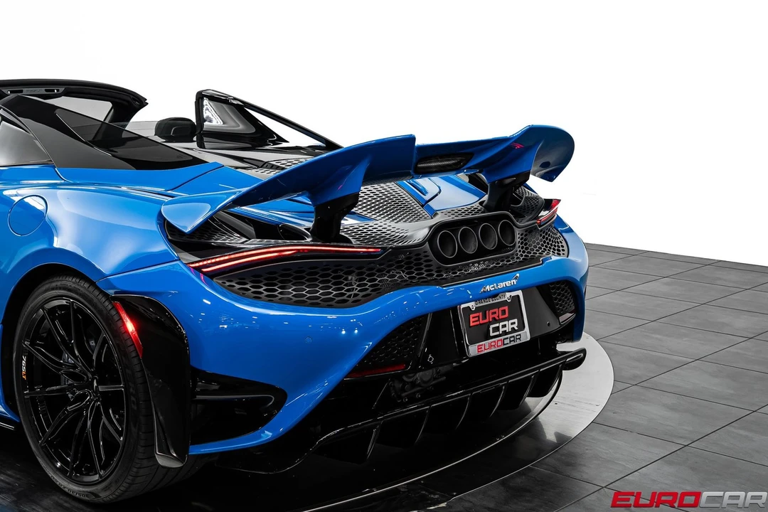2022 McLaren 765LT - Image 24 of 31
