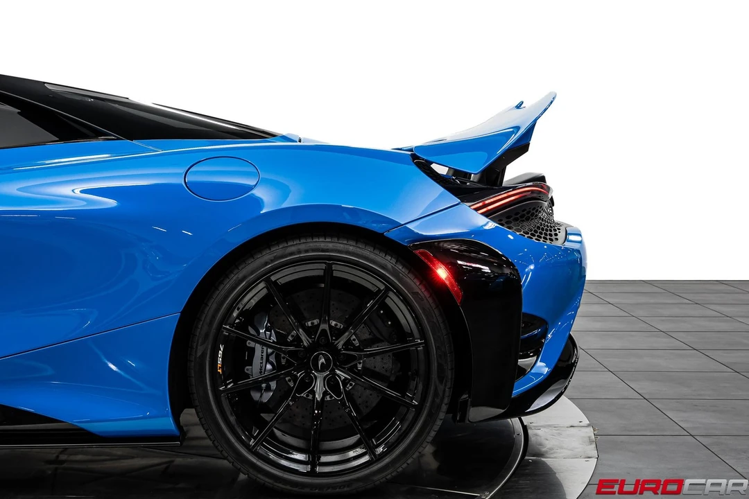 2022 McLaren 765LT - Image 23 of 31