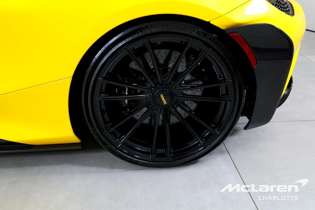2022 McLaren 675LT - Image 29 of 31