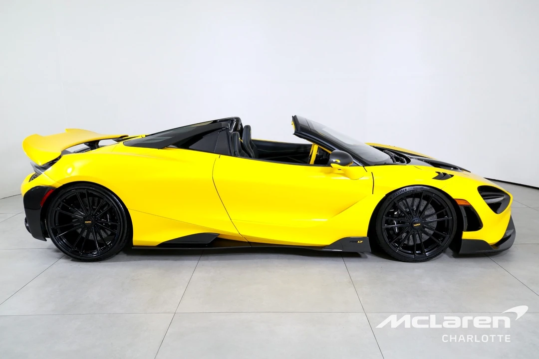 2022 McLaren 675LT - Image 11 of 31