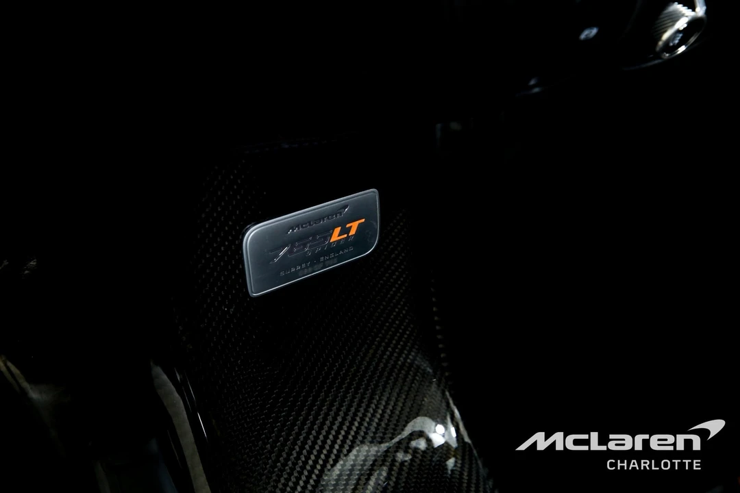 2022 McLaren 675LT - Image 23 of 31