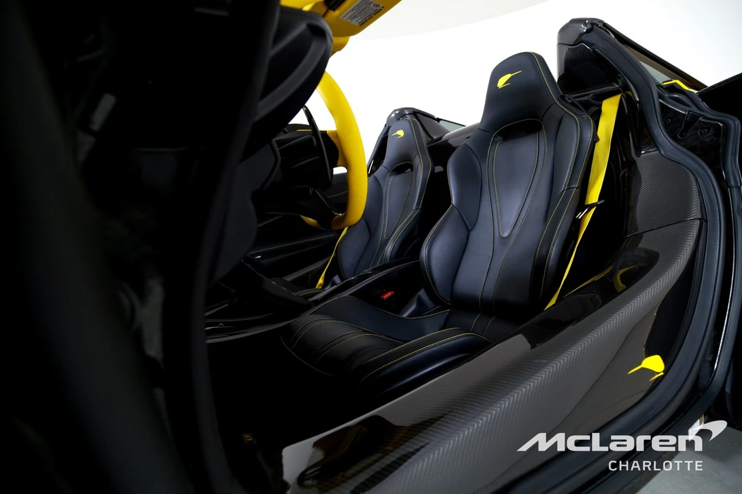 2022 McLaren 675LT - Image 13 of 31