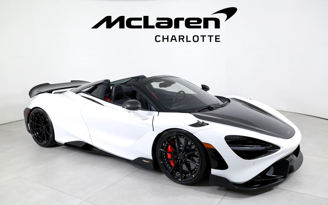 2022 McLaren 675LT - Image 2 of 12