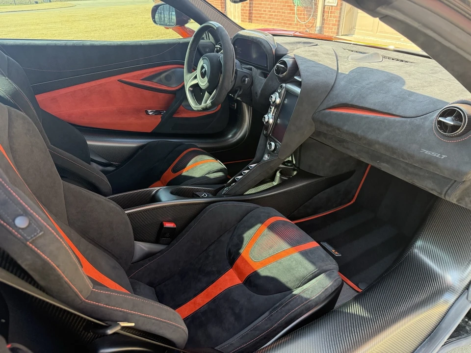 2022 McLaren 765LT - Image 15 of 16