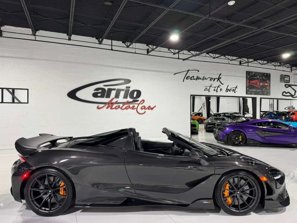 2022 McLaren 765LT - Image 8 of 21
