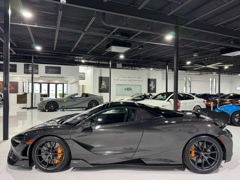 2022 McLaren 765LT - Image 20 of 21