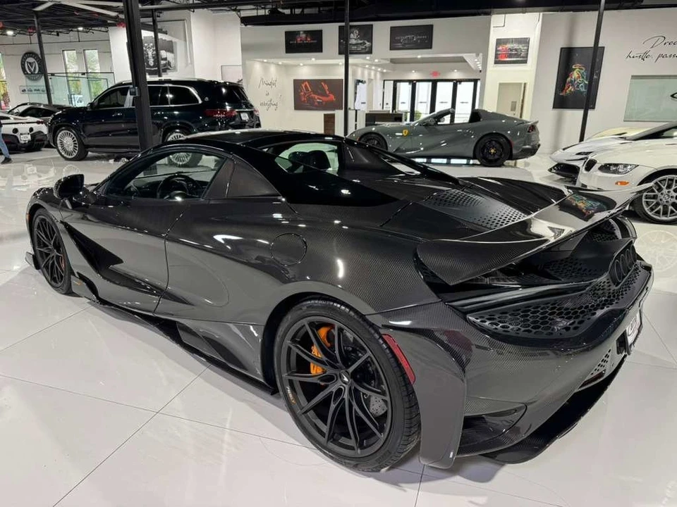 2022 McLaren 765LT - Image 21 of 21