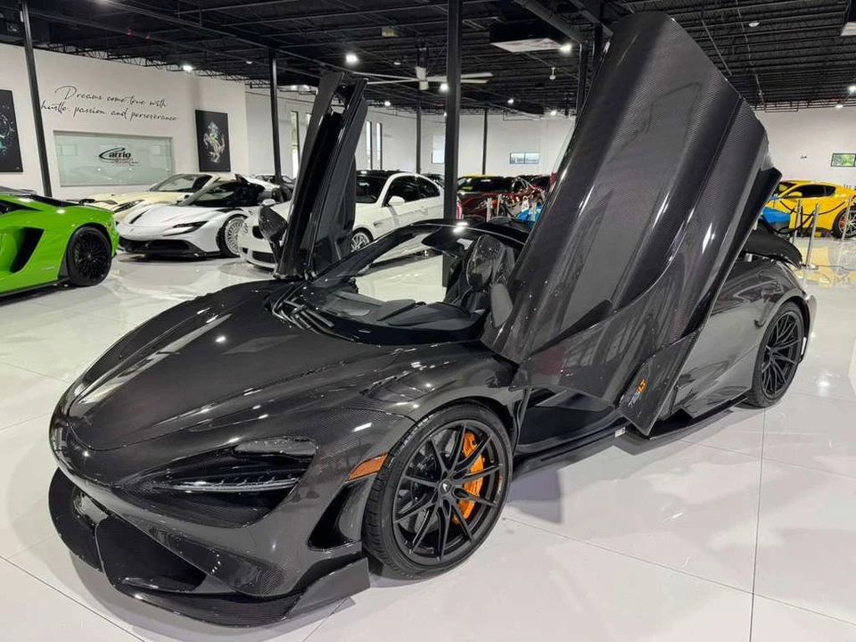 2022 McLaren 765LT - Image 11 of 21
