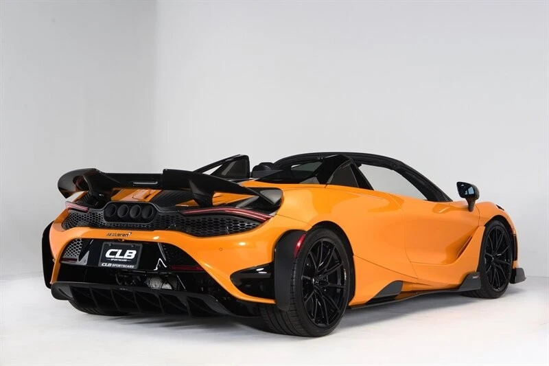 2022 McLaren 765LT Spider - Image 14 of 21